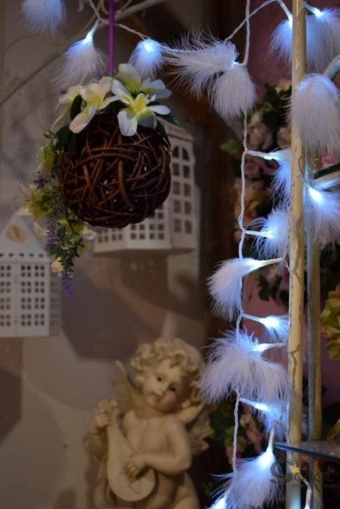 Lampki choinkowe 40 led typu piórka w kolorze białym