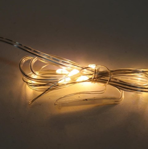 Energooszczędne Lampki Choinkowe-Łezki na Białym Druciku z 10 LED, Ciepły Biały Kolor, Zasilane na Baterie AA